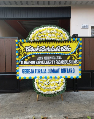 Papan Bunga Duka di Sidamukti