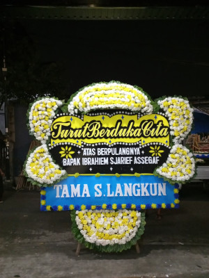 Papan Bunga Duka di Sidamukti