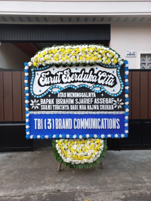 Papan Bunga Duka di Sidamukti